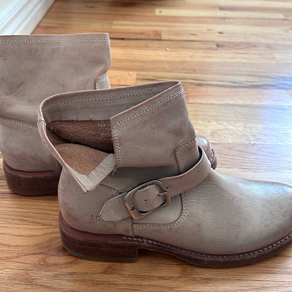 FRYE- VERONICA BOOTIE- NEW - Picture 2 of 5